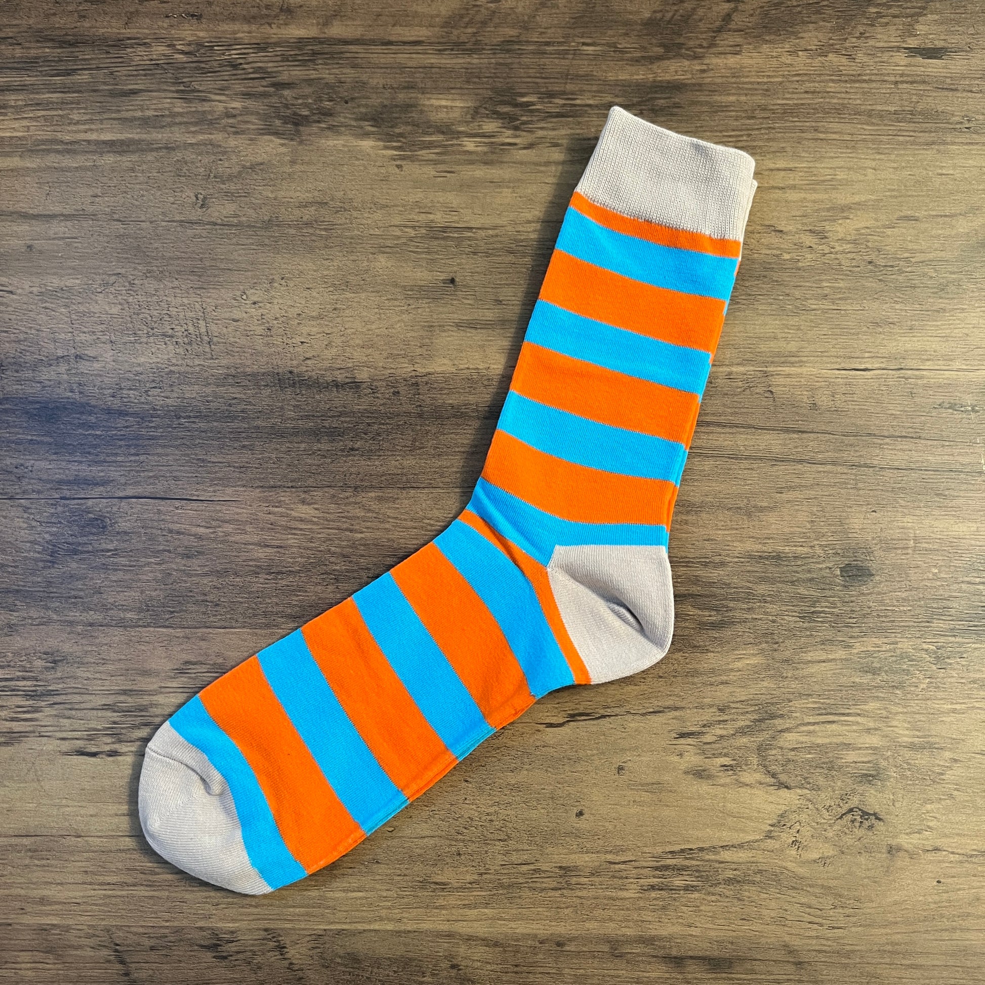 Tasker & Shaw | Luxury Menswear | Grey with orange and aqua stripes socks