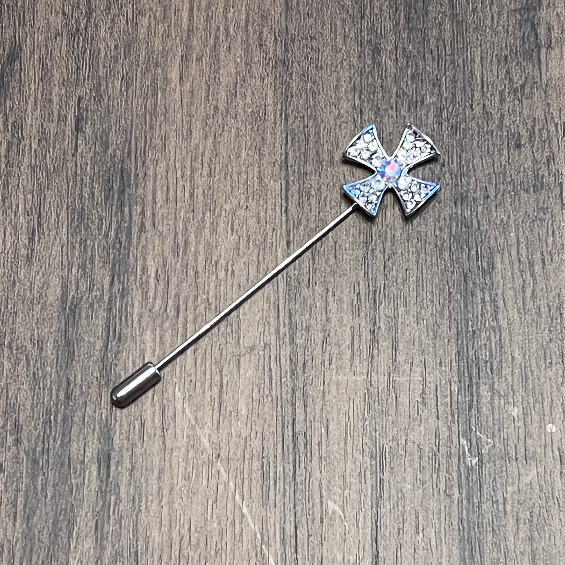 Tasker & Shaw | Luxury Menswear | Silver maltese cross with crystal lapel pin