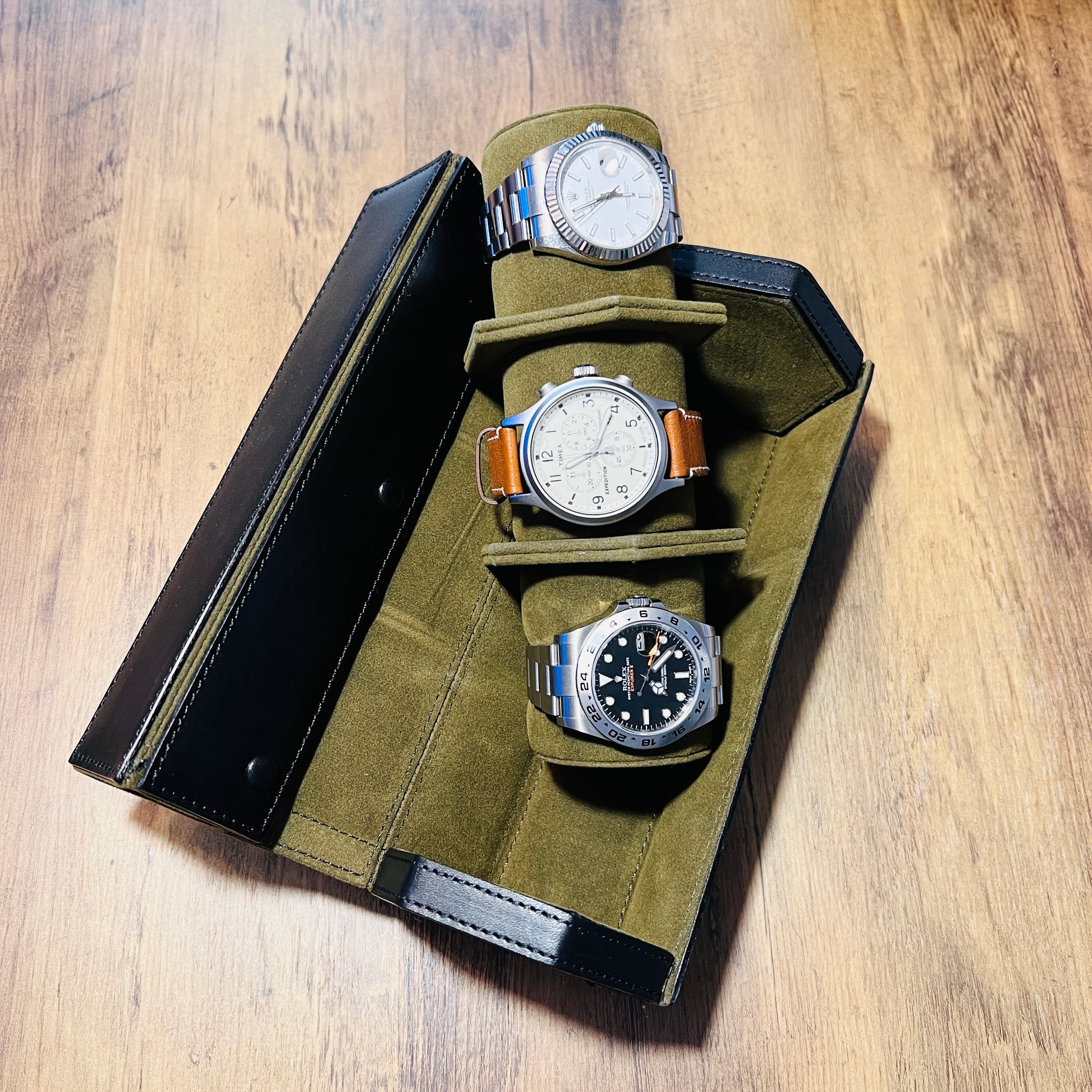 Tasker & Shaw | Luxury Menswear | Hexagonal Leather, 3 Watch Roll, Black