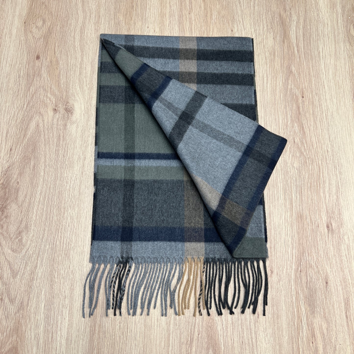Tasker & Shaw | Luxury Menswear | Cashmere blend scarf - Sage Modern Plaid
