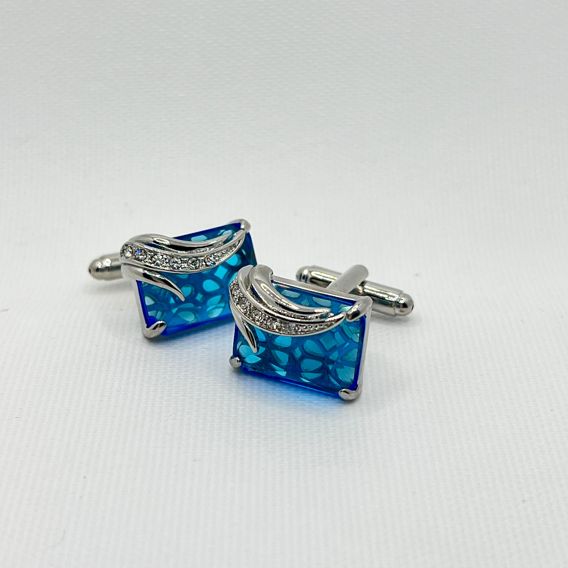 Tasker & Shaw | Luxury Menswear | Silver and electric blue crystal Arbian cufflinks