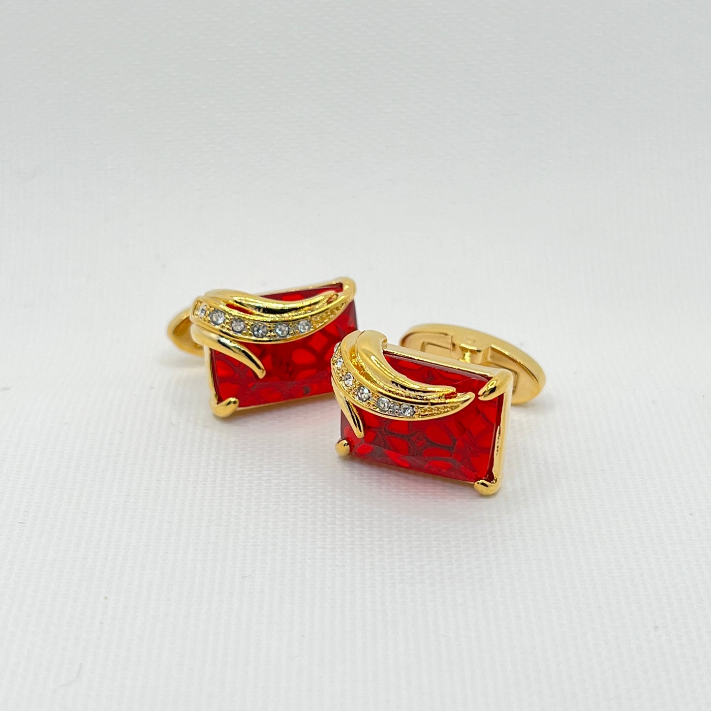 Tasker & Shaw | Luxury Menswear | Gold and red crystal Arabian cufflins