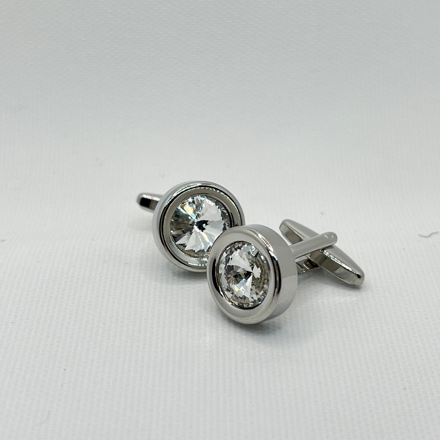 Tasker & Shaw | Luxury Menswear | Silver round cufflinks with clear crystal 