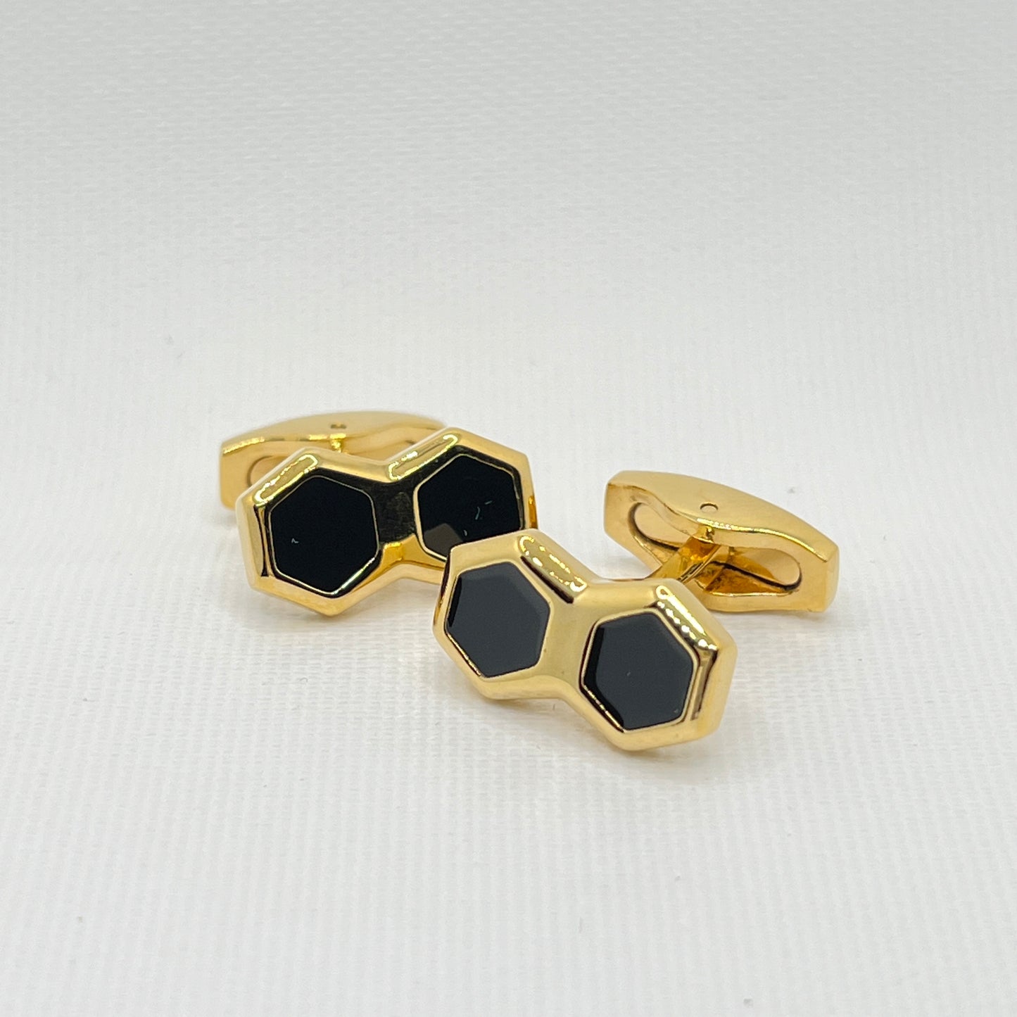 Tasker & Shaw | Luxury Menswear | Gold twin honeycomb with black inlay cufflinks