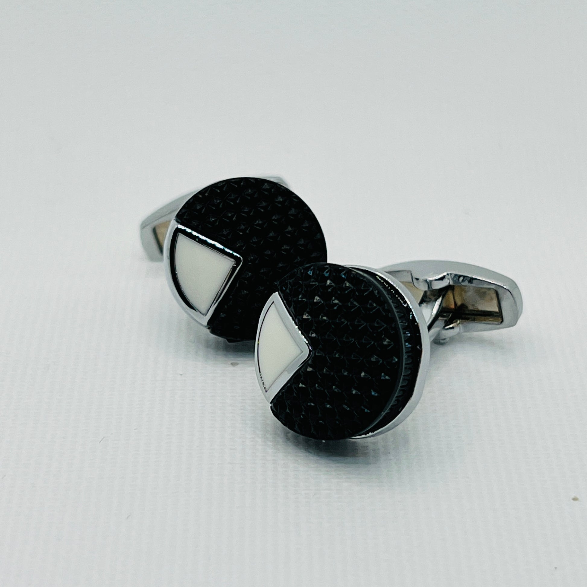 Tasker & Shaw | Luxury Menswear | Black and White Texured Resin Cufflinks