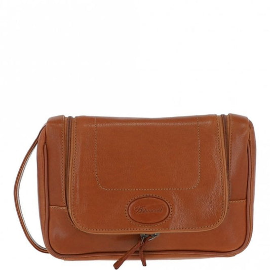 Tasker & Shaw | Luxury Menswear | Mayfair hanging leather washbag